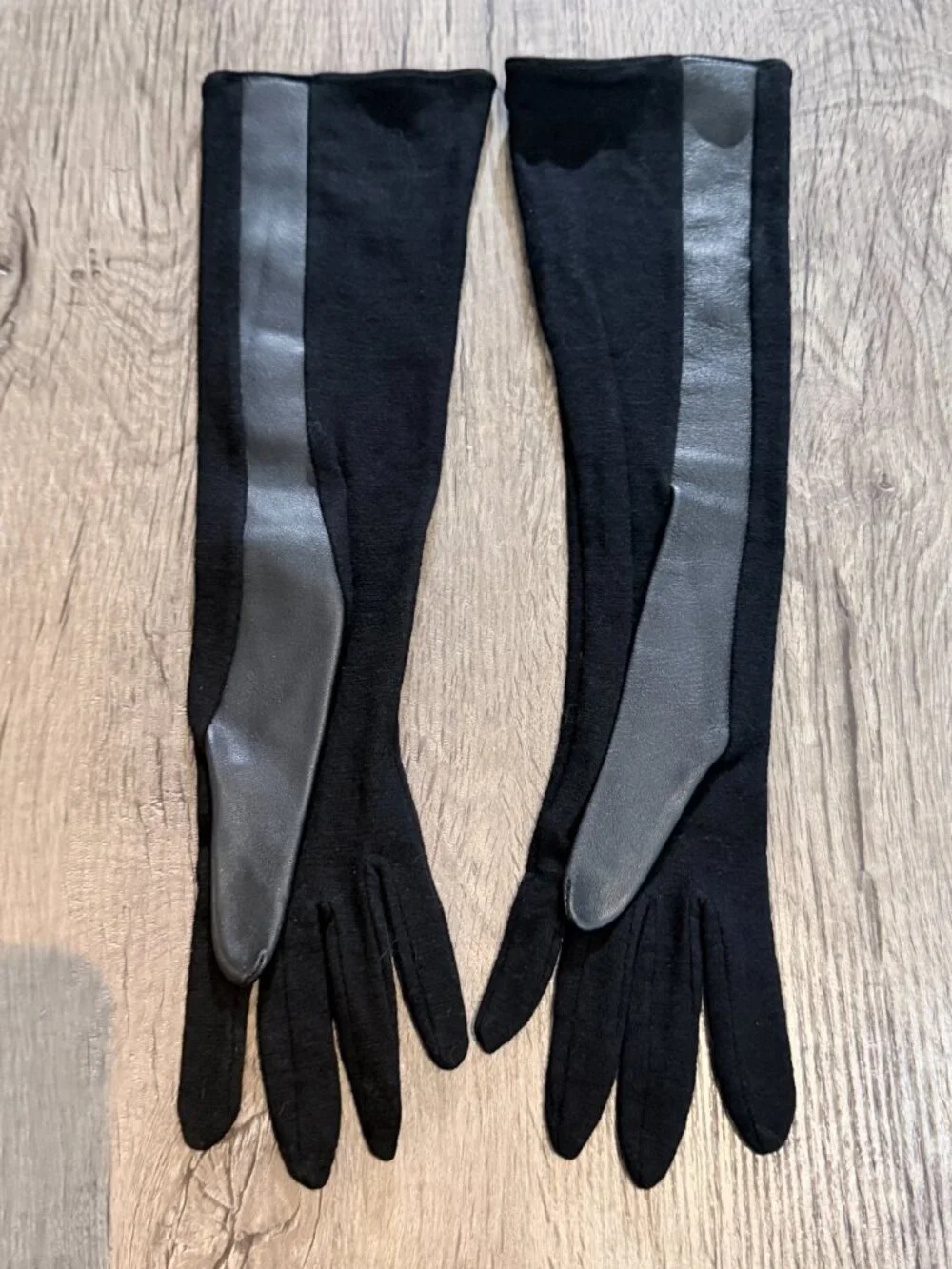 NEW Daniel Storto Designer Black Wool Gloves Size 8